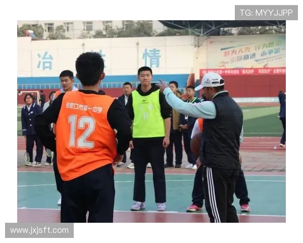 重庆篮球队的崛起与发展探索聚焦力量与团队精神的完美结合