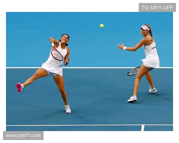 成都网球队在联合会杯中的战术表现分析与点评